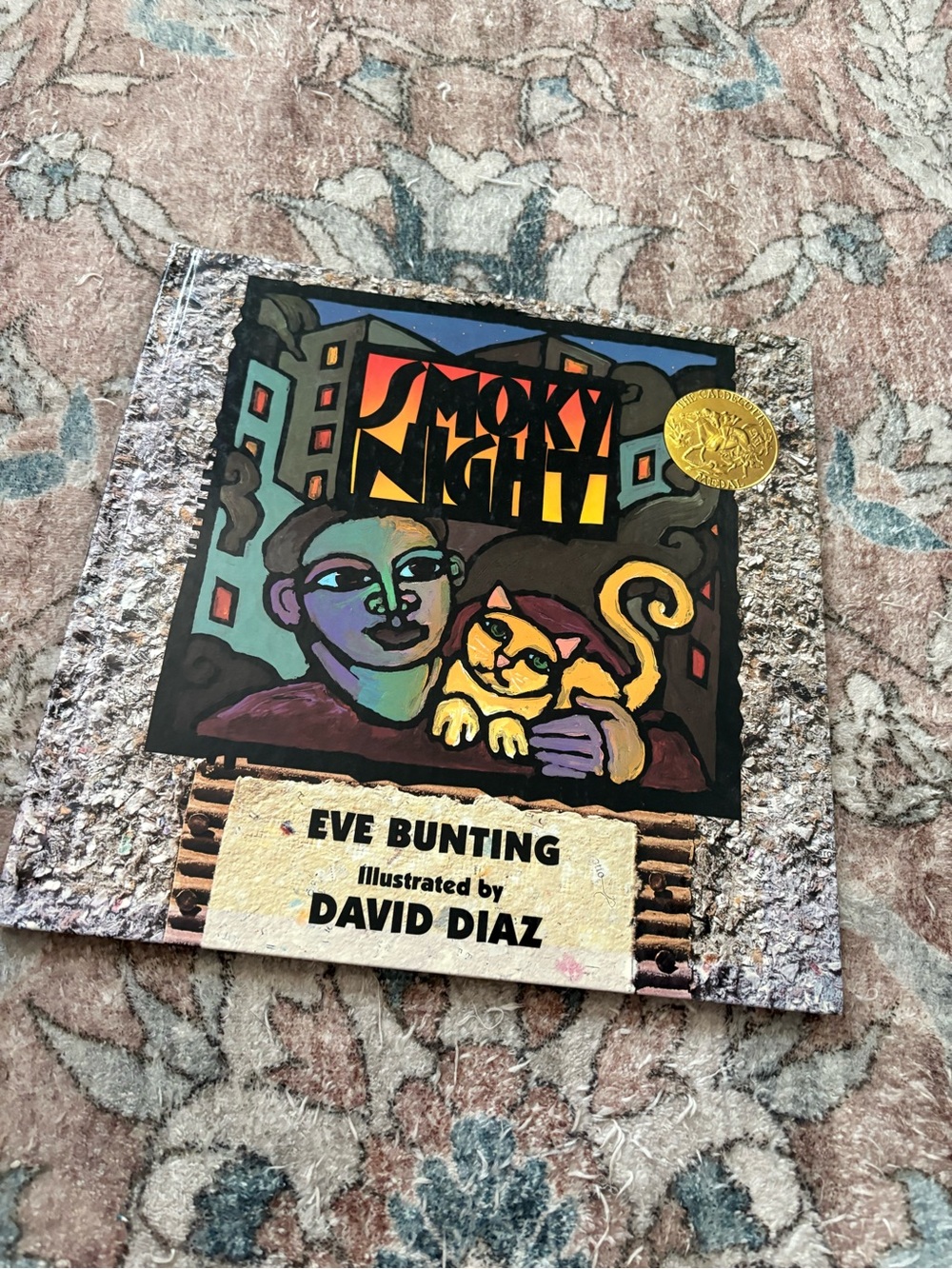 Smoky Night Book by Eve Bunting and David Diaz